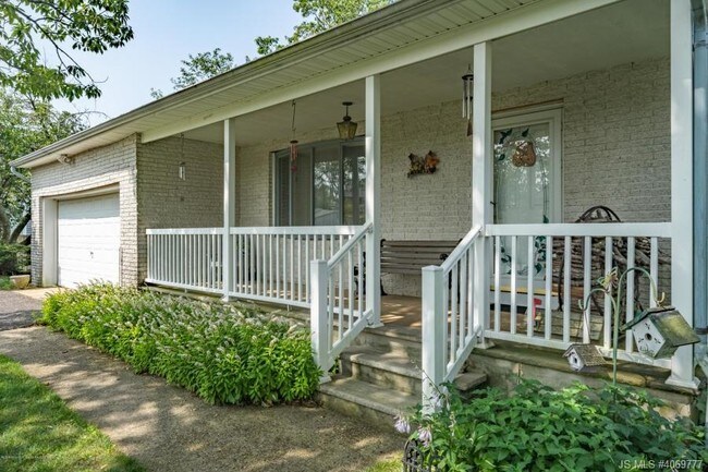 Building Photo - 266 Tennessee Dr