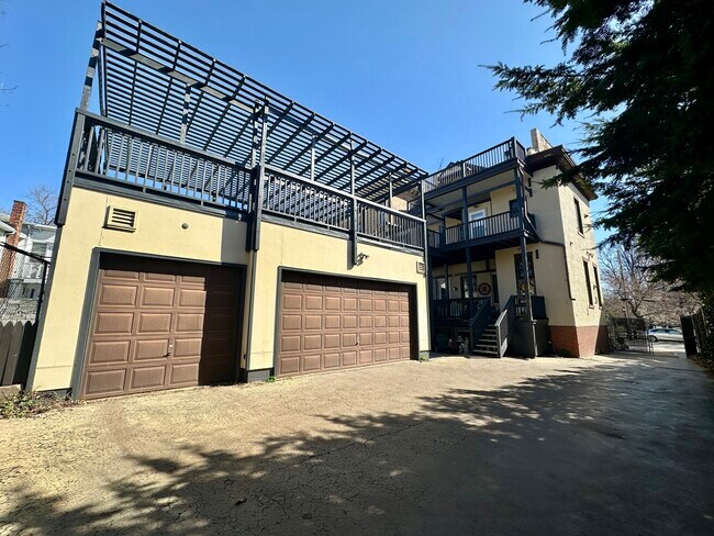 Building Photo - 38 Academy St