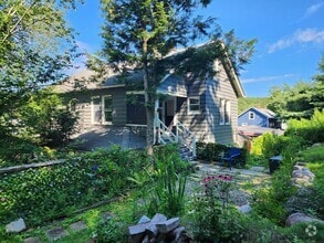 Building Photo - 54 W Branchville Rd