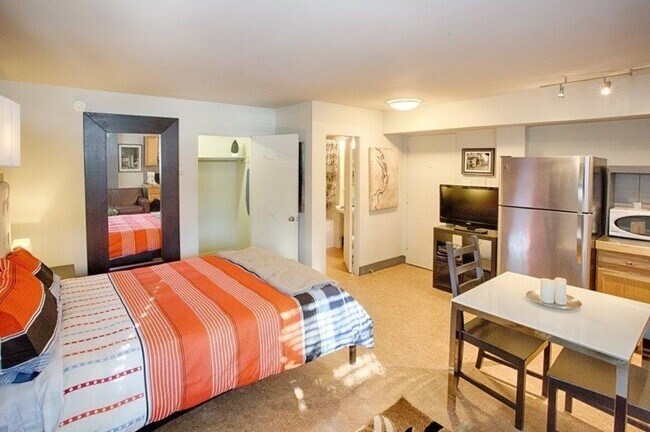 Photo du bâtiment - 0 Bed 1 Bath Unit in Calgary, AB