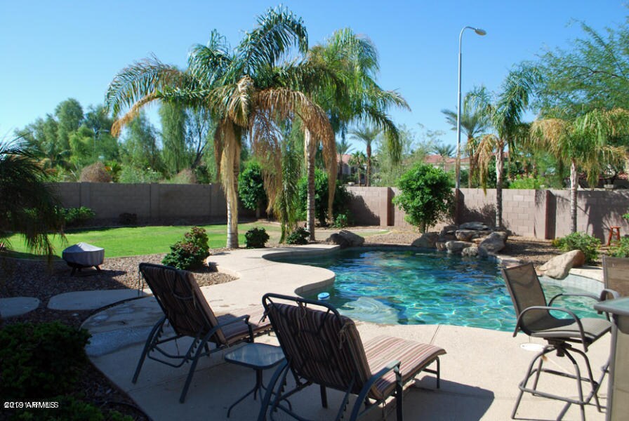 Foto principal - 380 N Benson Ln