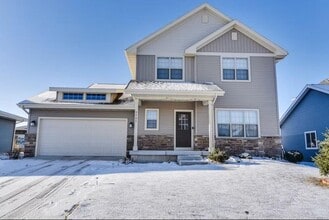 Building Photo - 9905 Autumn Breeze Rd