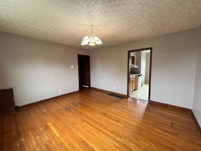 Foto del edificio - 219 N James Rd