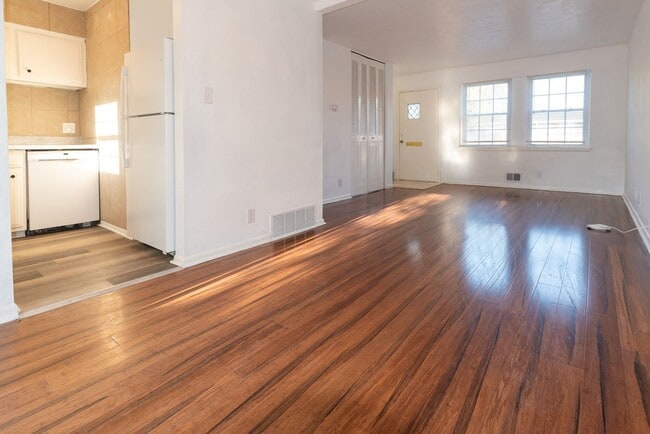 Photo - 2906 Brinkey Way Apartment