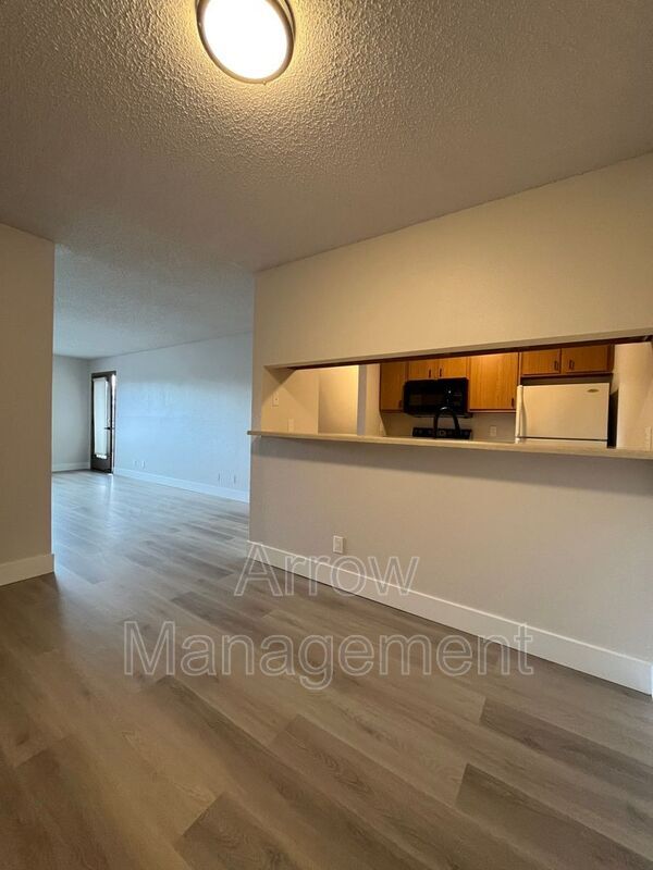 Building Photo - 2350 N 44th St