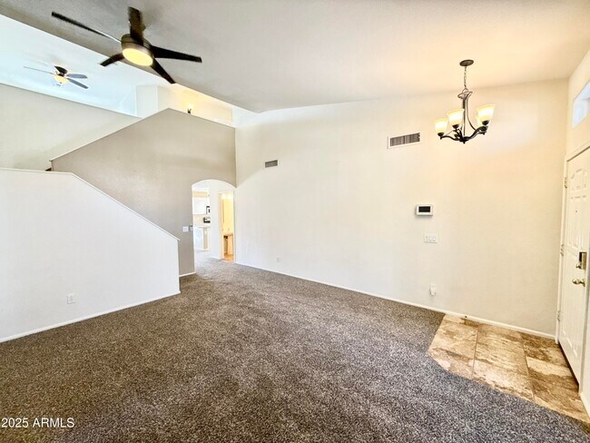 Foto del edificio - 12541 W Orange Dr