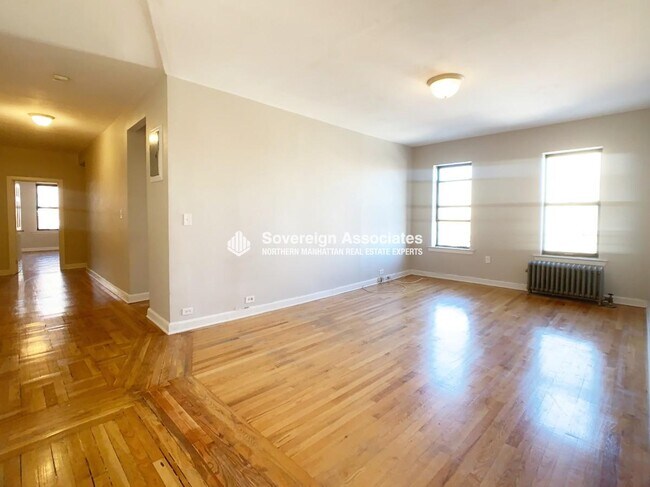 Foto del edificio - 590 Fort Washington Ave