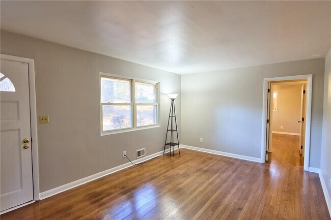 Foto del edificio - 4669 Lawrenceville Hwy