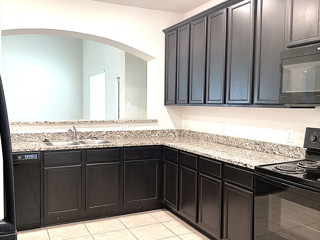 Foto del edificio - 19800 Andrew Johnson Dr