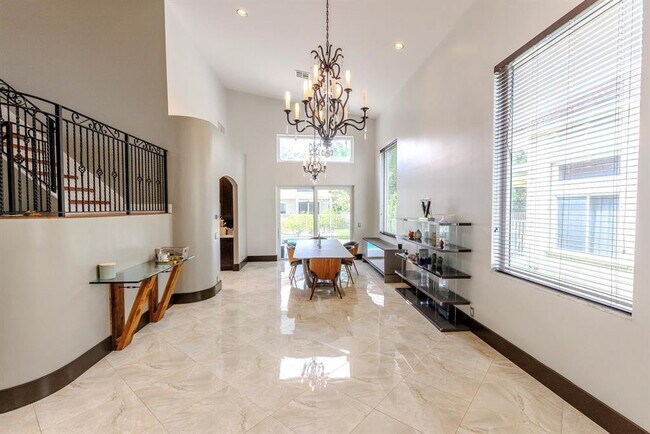 Foto del edificio - 4080 Lansing Ave