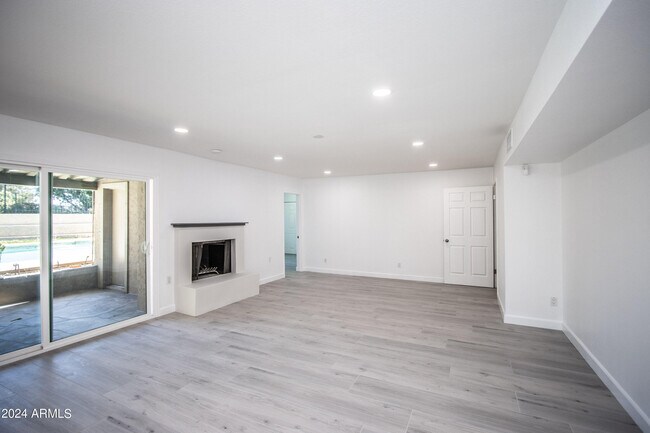 Foto del edificio - 1052 E Sandpiper Dr