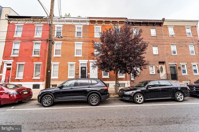Building Photo - 922 S 15th St