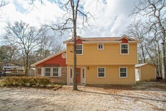 Building Photo - 10700 Deer Hill Dr