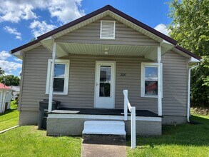 Building Photo - 208 Virgil Ave