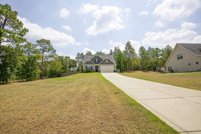 Foto del edificio - 59 Cherry Hill Dr