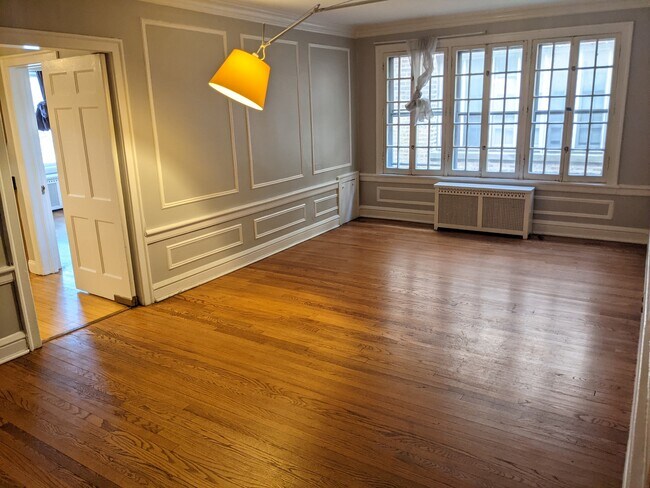 Foto del edificio - 7447 N Hoyne Ave