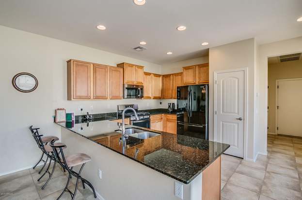 Building Photo - 3599 S Swan Dr