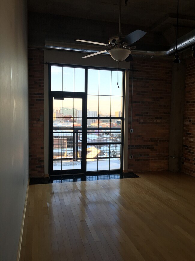 Foto del edificio - 900 2nd St SE