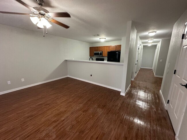 Foto del edificio - 3302 SW Victoria Pl