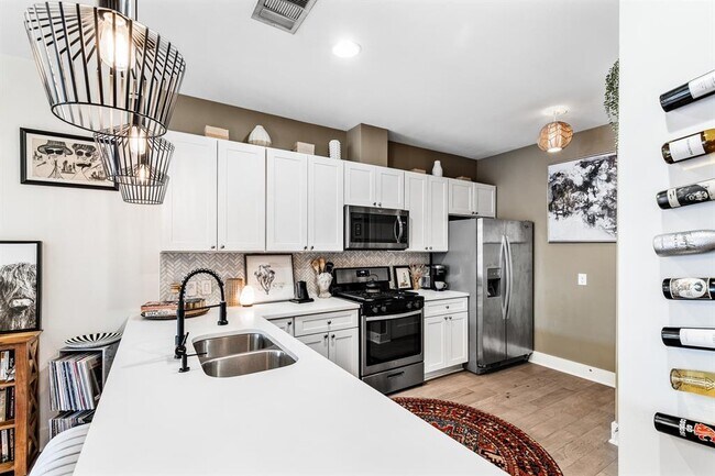 Foto del edificio - 908 Nueces St