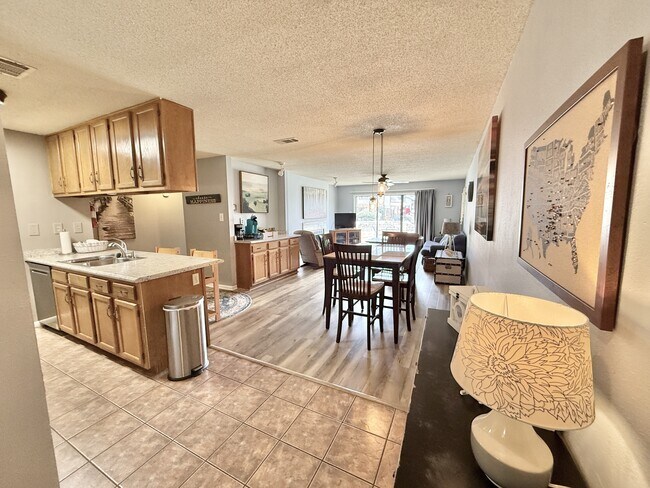 Foto del edificio - 5371 Central Ave