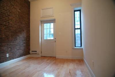 Building Photo - 336 E 18th St