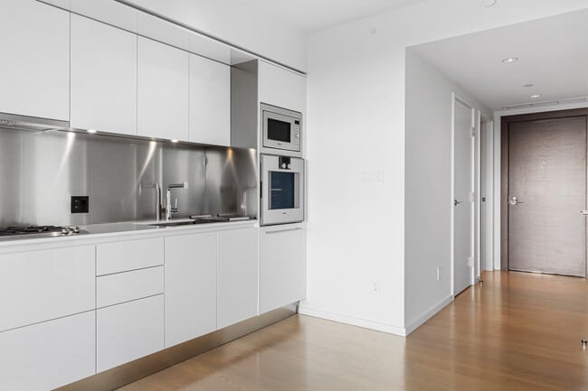 Building Photo - 1151-1151 W Georgia St