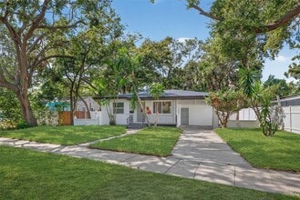 2710 Boca Ciega Dr N
