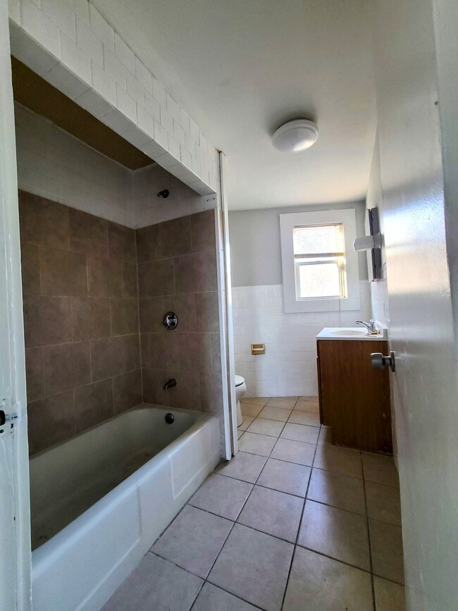 Building Photo - 235-237 State Road