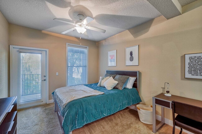 LyonsCornerApartments_1240SW9thRd_II-217533_PHO_11 - Lyons Corner Apartments