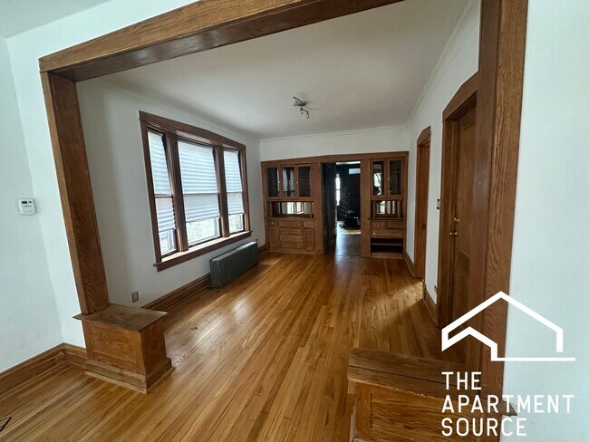 Foto del edificio - 1347 N Ridgeway Ave