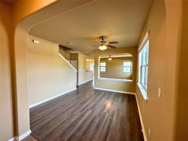 Building Photo - 321 Braylen Cove