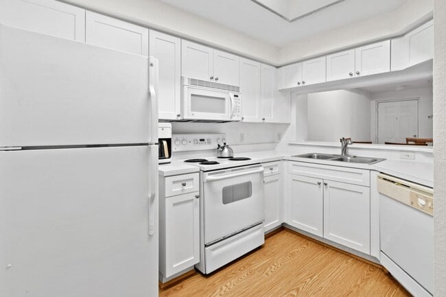 Foto del edificio - 2727 Anzio Ct