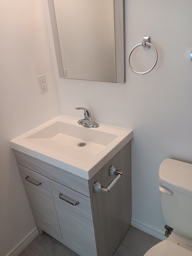 Photo du bâtiment - 625 Borthwick Ave