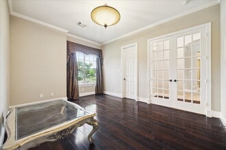 Building Photo - 5402 Oakville Ct