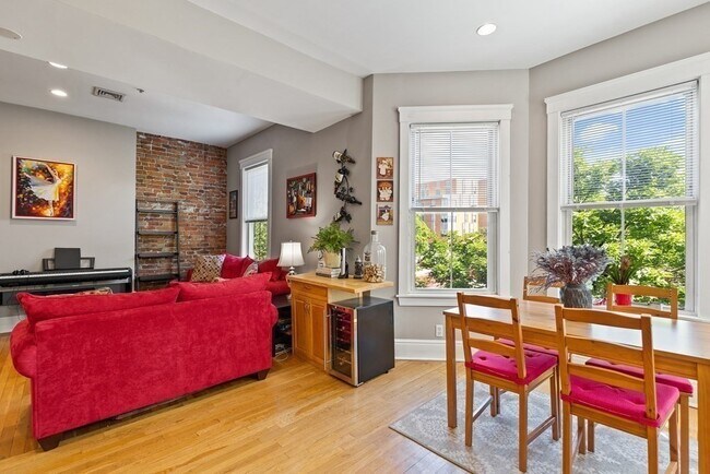 Building Photo - 40 Highland Ave