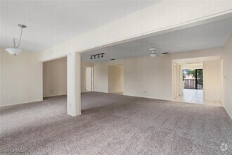 Building Photo - 537 Lake Louise Cir
