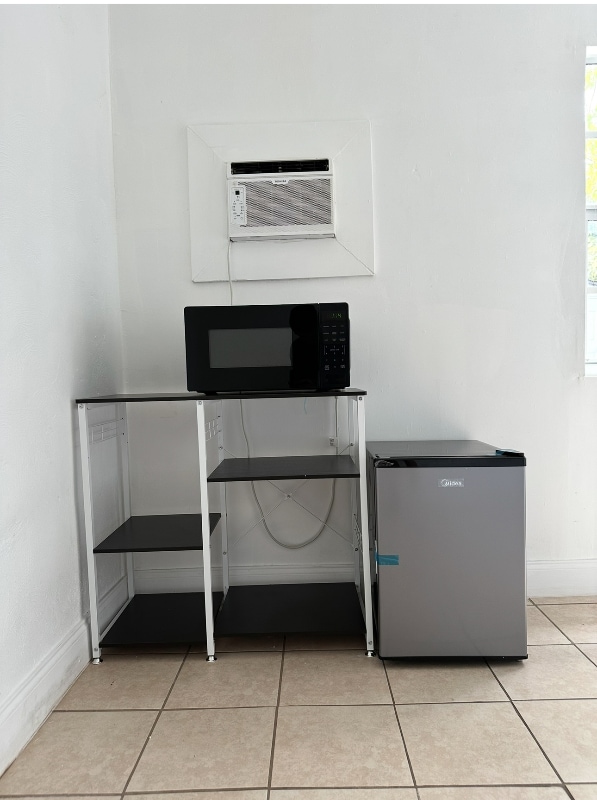 Foto del edificio - 3340 NW 17th St