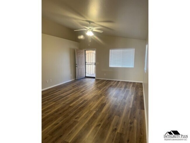 Building Photo - 9036 W Concordia Dr