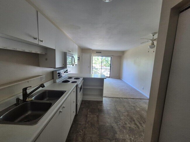 Photo du bâtiment - COZY 1-BEDROOM YOU DON'T WANT TO MISS OUT ON!