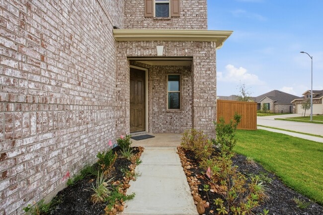 Building Photo - 2816 Shimmer Edge Dr