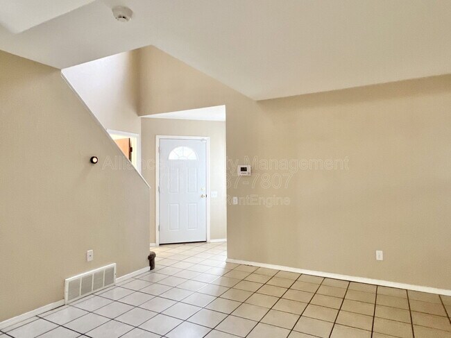 Foto del edificio - 4309 Neal Ct