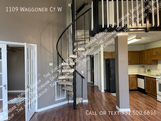 Building Photo - 1109 Waggoner Ct W