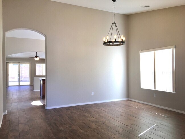 Foto del edificio - Cabezon - Beautiful 3BR/Office/2 Living Areas