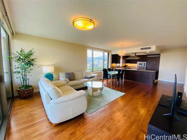 Building Photo - 1551 Ala Wai Blvd