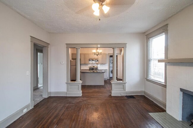 Foto del edificio - 3309 W 8th St