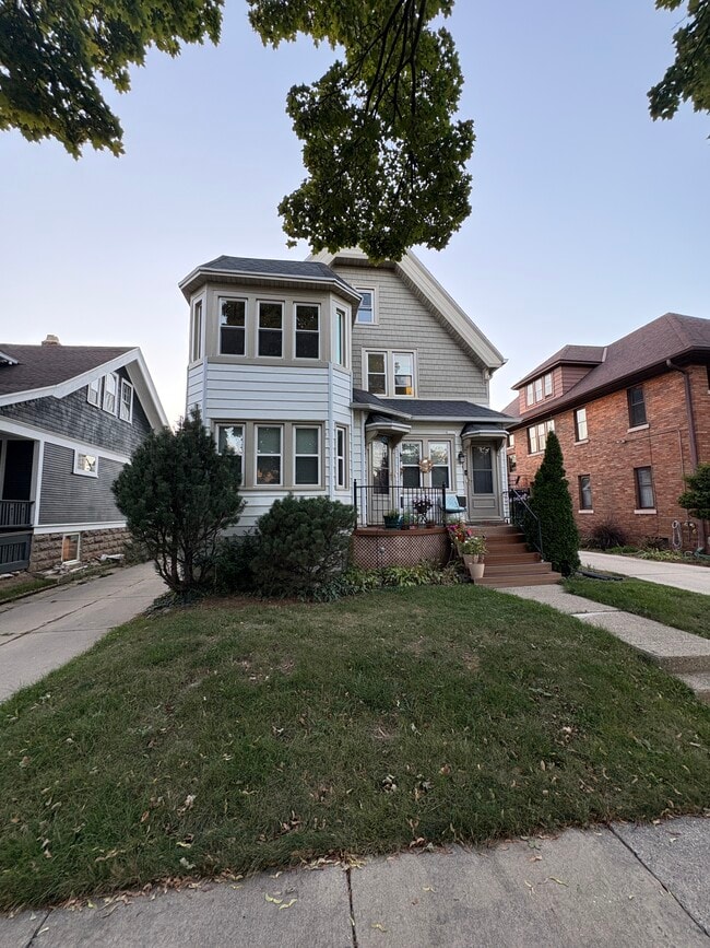 Building Photo - 2257 N 63rd St
