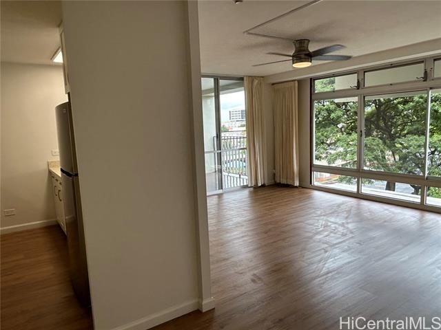 Foto del edificio - 1511 Nuuanu Ave