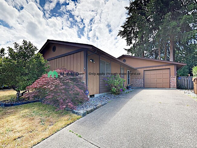 Building Photo - 3 br, 1 bath House - 4814 S 49th St