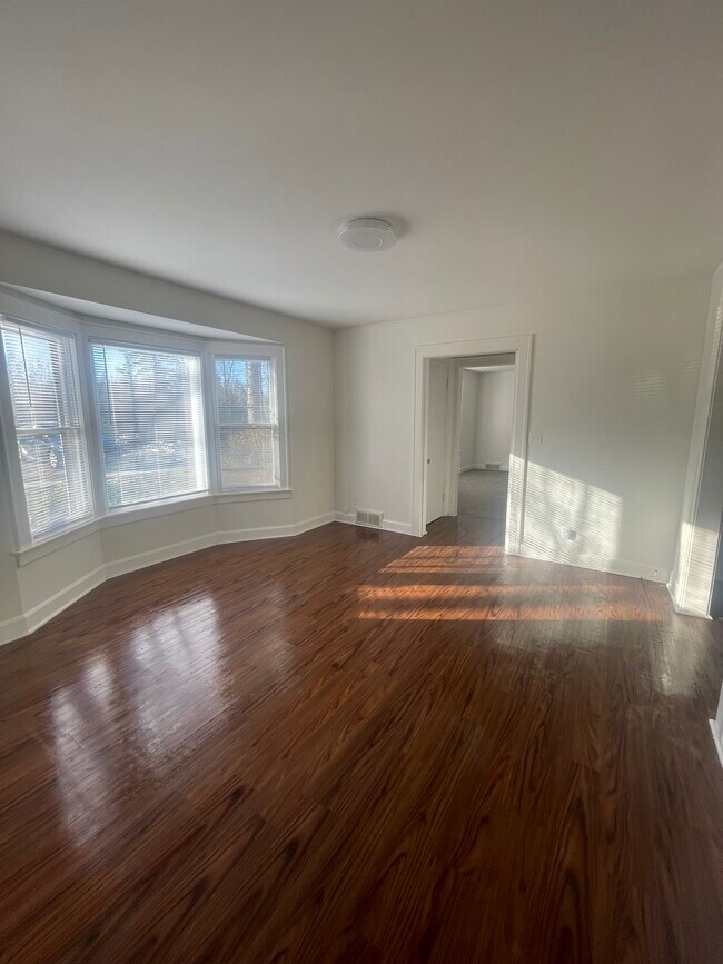 Foto del edificio - 2626 Newman Rd